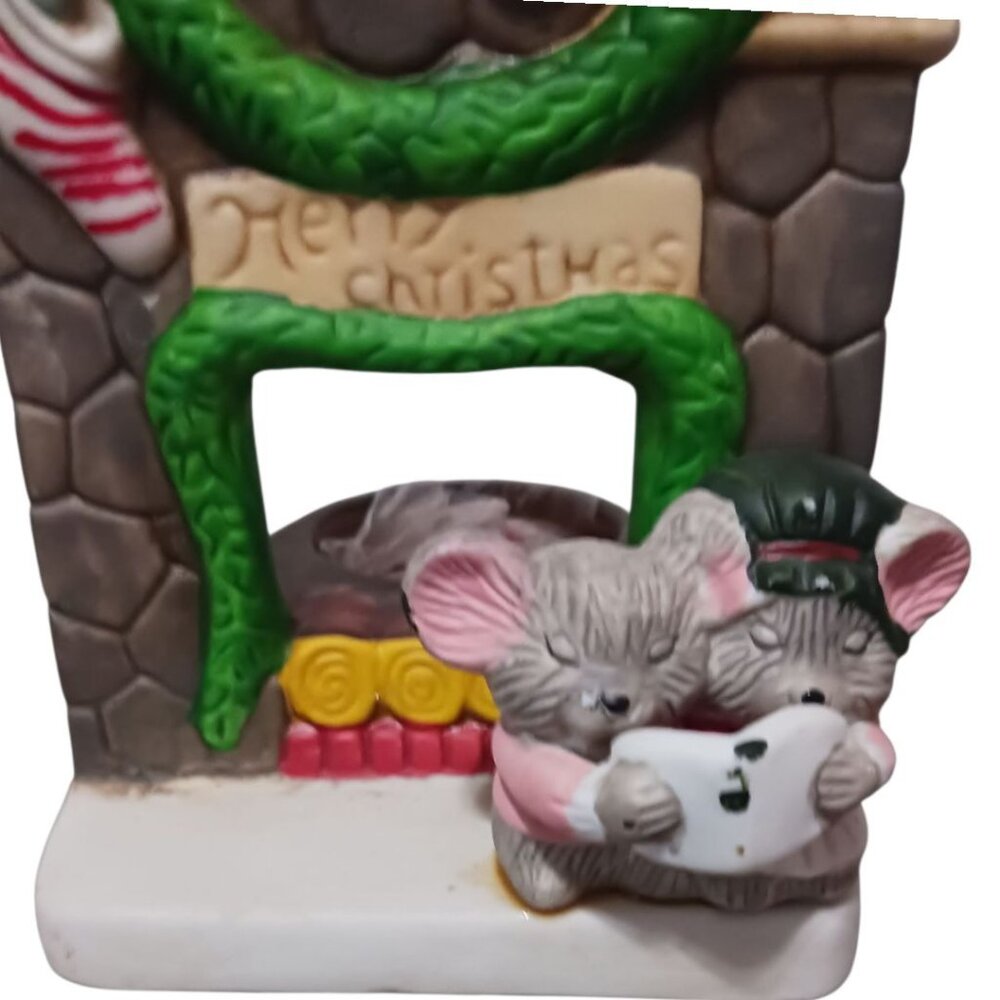 Dayton Hudson Vtg Christmas Mouse Figurine Decoration With Fireplace Scene - Picture 9 of 10
